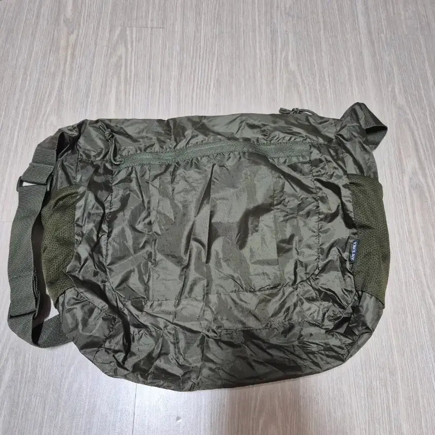 [BUNJANG] YMCLKY Shoulder Cross Bag GB0608 Olive / YMCLKY 숄더 크로스백 가방 GB0608 Olive