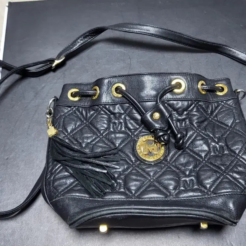 [BUNJANG] Metoro City Quilting Drawstring Bag Black / 메트로시티 퀼팅 복조리백 블랙 상태좋음