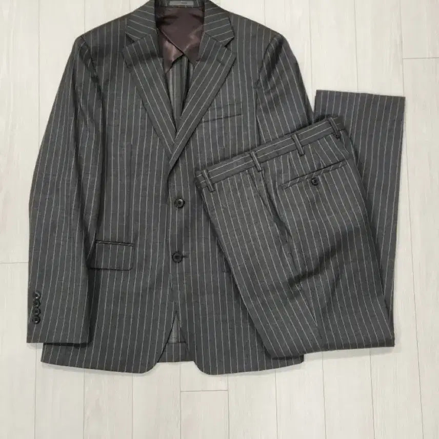 [BUNJANG] Jigye Stripe Suit Set / 지이크 스트라이프 수트 셋업