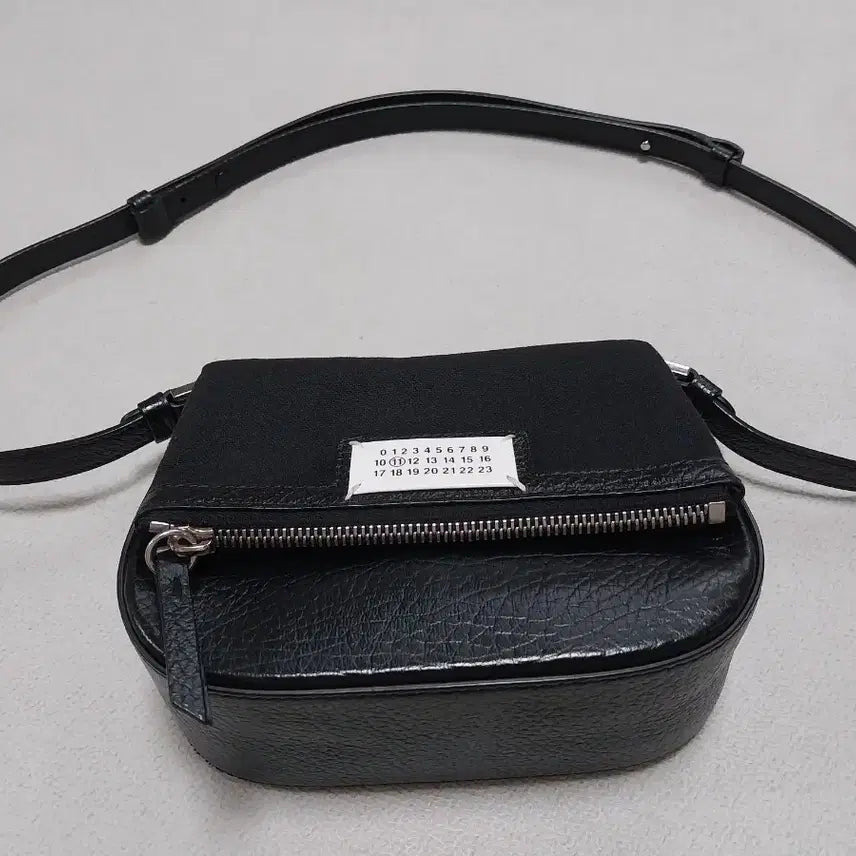 [BUNJANG] Maison Margiela 5AC Flap Shoulder & Crossbody Bag / 메종마르지엘라 5sc 플랩 숄더&크로스백