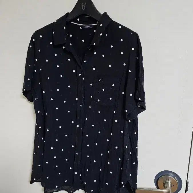 [BUNJANG] Hazzys Polka Dot Blouse / 헤지스 도트무늬 블라우스(716