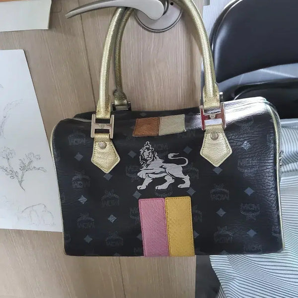 [BUNJANG] MCM Lion Logo Color Block Shoulder Bag / 엠씨엠 가방