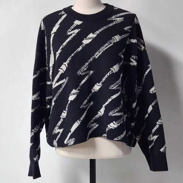 [BUNJANG] SYSTEM 100% Wool Black Graphic Modern Knit Free Size / SYSTEM 울 100% 블랙 그래픽 모던 니트 Free