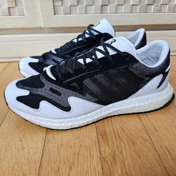 [BUNJANG] Y-3 Sneakers Black White / Y-3 와이쓰리 운동화 블랙 화이트