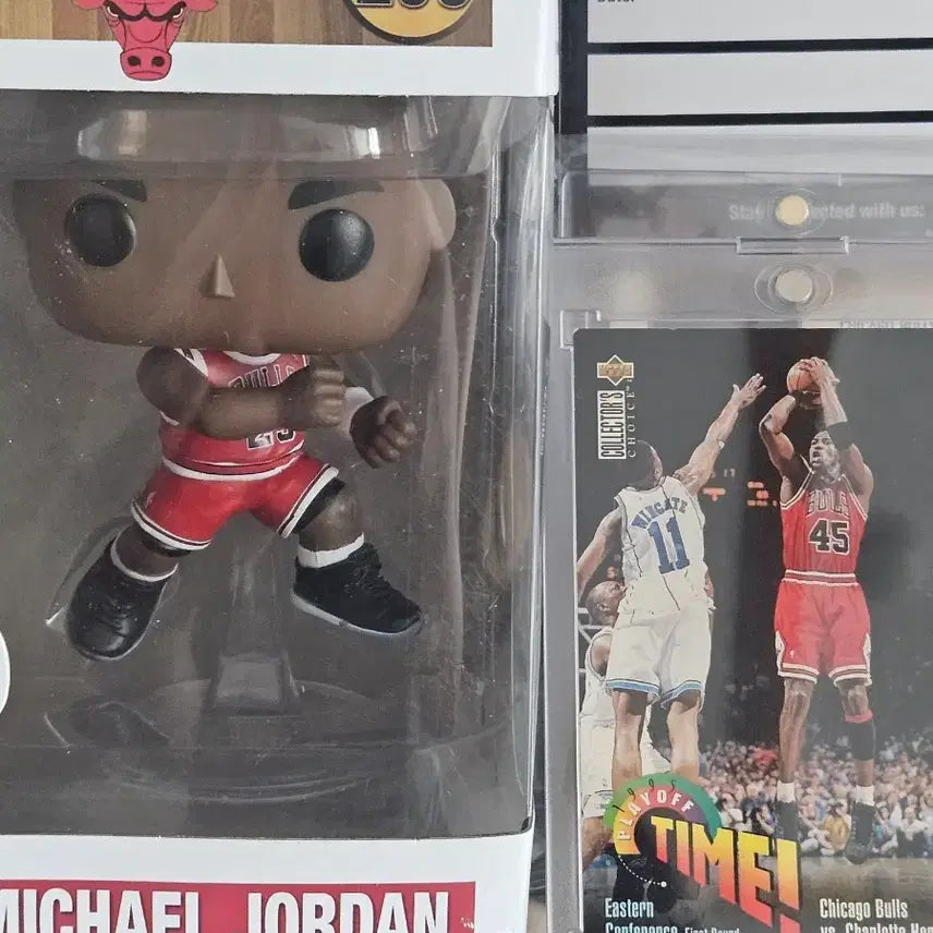 [BUNJANG] Michael Jordan Figure and Card Set / 마이클 조던 피규어,카드 세트 (개인소장품/전시용) 판매합니다