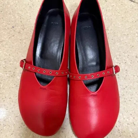 [BUNJANG] KUHO Mary Jane Flat Shoes / 구호 메리제인 플랫슈즈