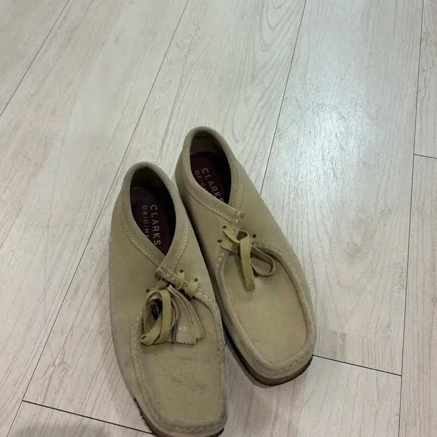 [BUNJANG] Clarks Wallabee Suede Shoes Size 42.5 / 클락스 왈라비 42.5