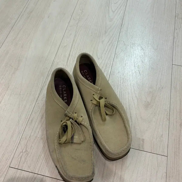 [BUNJANG] Clarks Wallabee Suede Shoes Size 42.5 / 클락스 왈라비 42.5