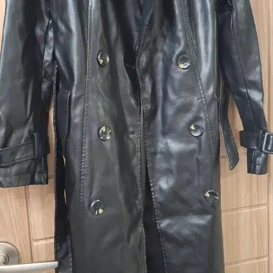 [BUNJANG] Faux Leather Trench Coat Black / 인조가죽 트렌치코트 블랙