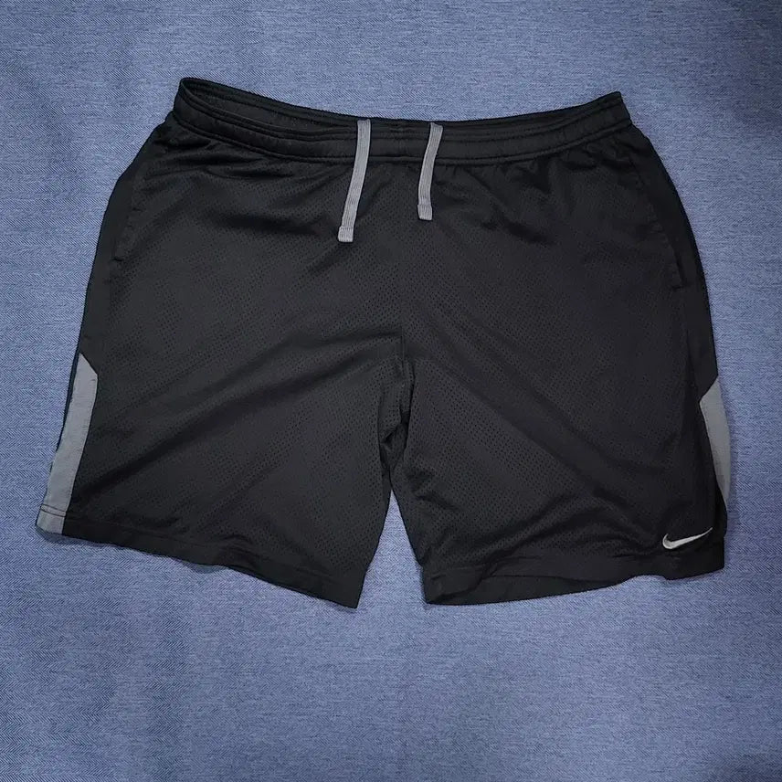 [BUNJANG] Nike Mesh Shorts Black (L) / 나이키 메쉬 쇼츠(반바지) 블랙 (L)
