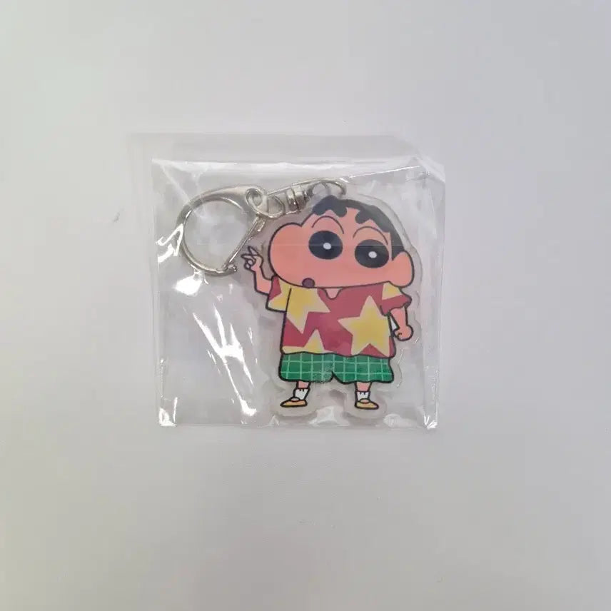 [BUNJANG] Crayon Shin-chan Star Shirt Acrylic Keychain / 별셔츠 짱구 아크릴 키링