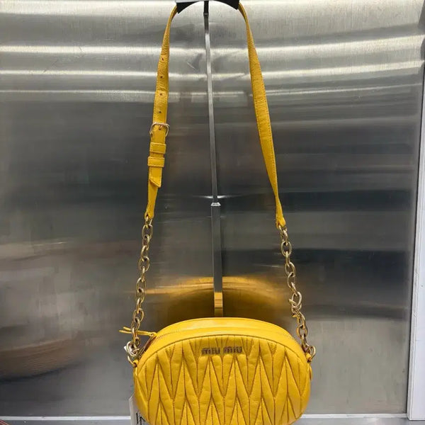 [BUNJANG] Miu Miu Quilted Chain Shoulder Bag Yellow / 미우미우 숄더백 옐로우