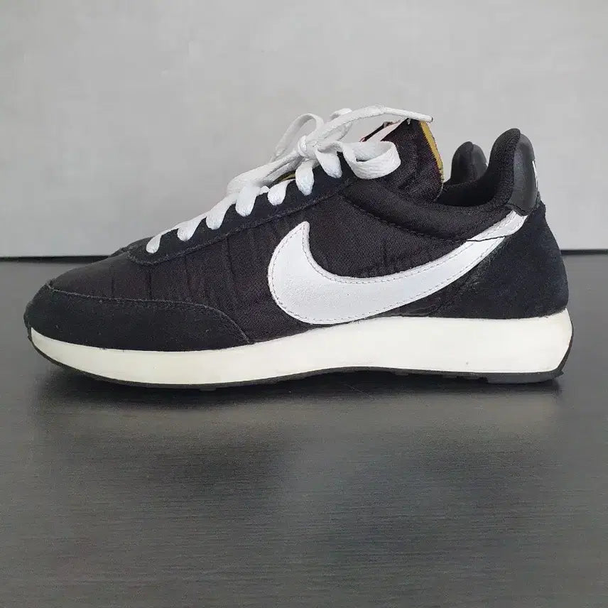 [BUNJANG] Nike Air Tailwind 79 Black White (245) / 나이키 에어 테일윈드 79 블랙 화이트 (245)