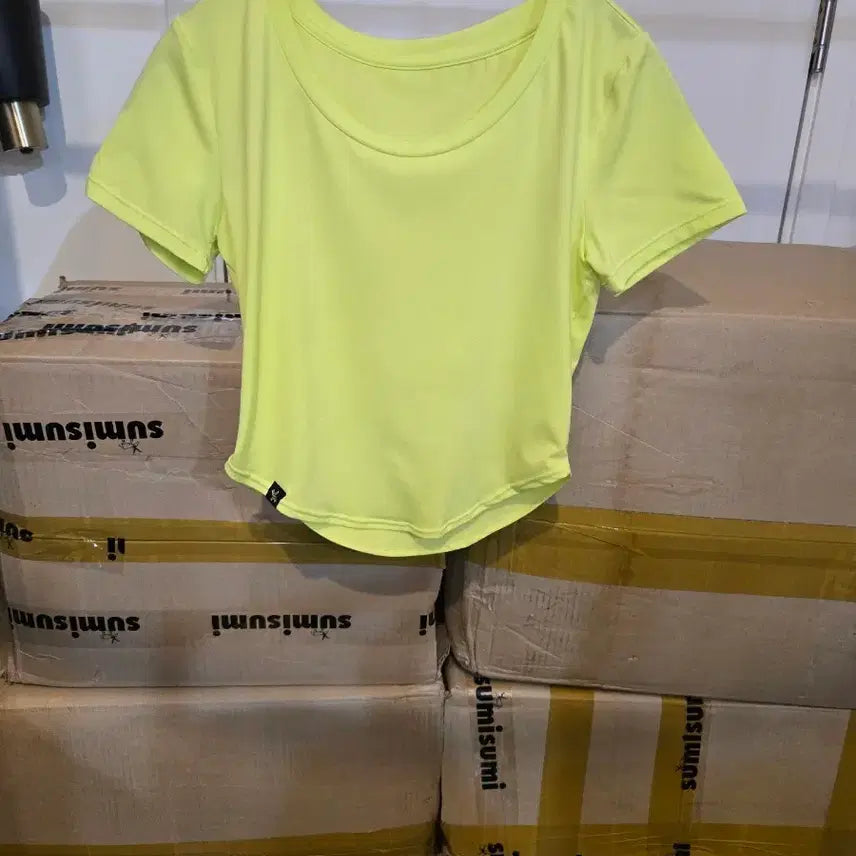 [BUNJANG] XEXYMIX Round Neck Short Sleeve T-Shirt Fluorescent Green Size S / 젝시믹스 형광색 라운드넥 반팔 티셔츠 S