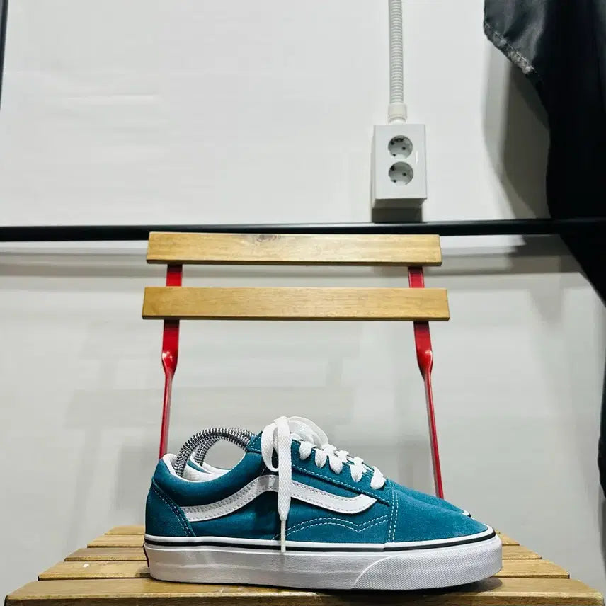 [BUNJANG] Vans Old Skool Suede Sneakers - Women's / 235) 반스 스니커즈 여성 여자 신발 올드스쿨 스웨이드