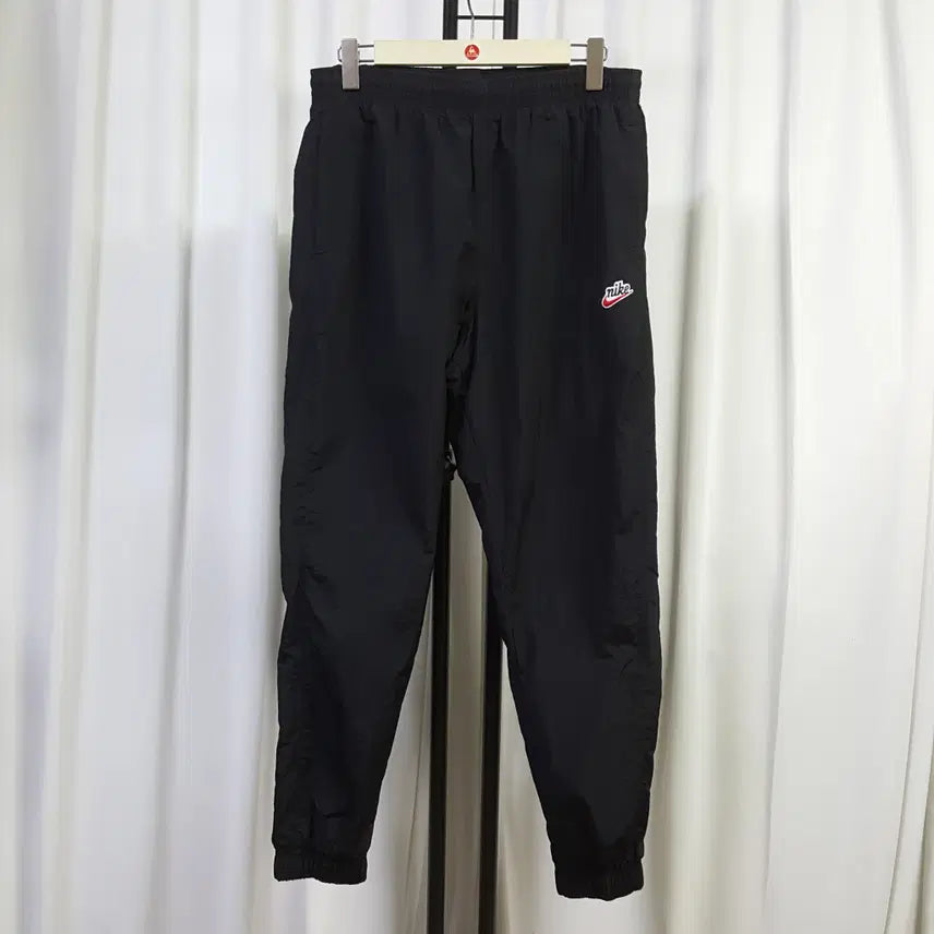 [BUNJANG] Nike NSW Heritage Windrunner Woven Signal Pants Black / 나이키 남성 NSW 헤리티지 윈드러너 우븐 시그널 팬츠 블랙 35 오일장