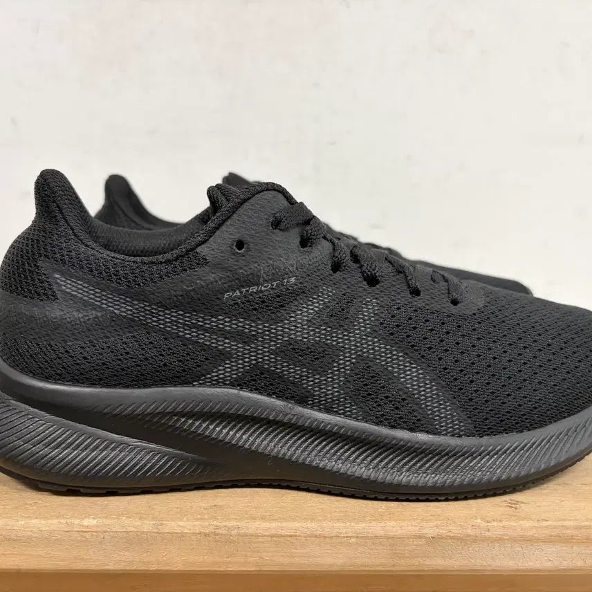 [BUNJANG] Asics Tumble New Athletic Shoes 230 / 아식스 페어리어트 운동화 230