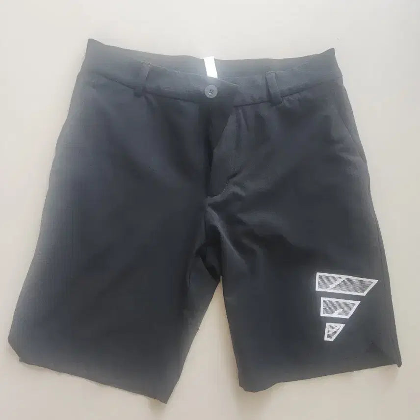 [BUNJANG] Adidas Golf Shorts Black Size 33 / 아디다스 골프 반바지 33사이즈 입니다.