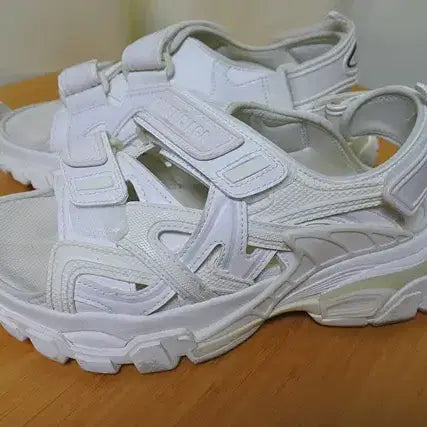 [BUNJANG] Balenciaga Track Sandals White Size 37 / 발렌시아가 트랙 샌들 화이트 37 사이즈