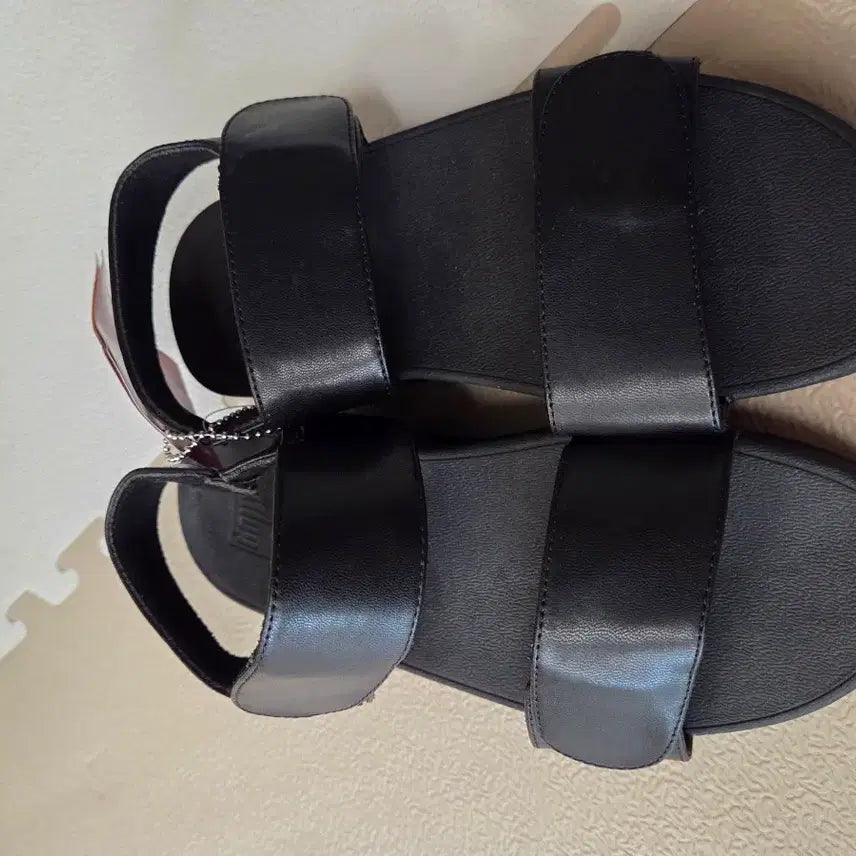 [BUNJANG] Fitflop Lulu Leather Strap Sandals Black UK 5 (245) New / 핏플랍 루루 레더 블랙 스트랩 샌들 uk5(245) 새상품