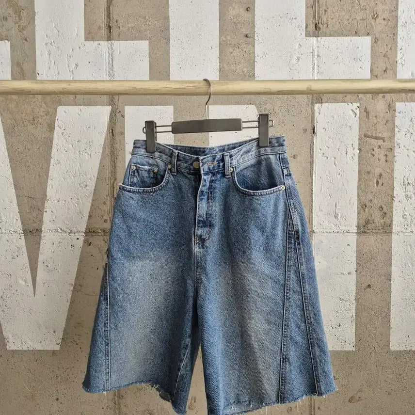[BUNJANG] Cutting Denim Shorts (MT6) / 컷팅 데님 반바지 (MT6