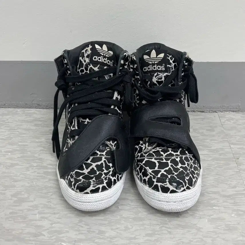 [BUNJANG] Jeremy Scott x adidas Originals JS Letters High Top Sneakers (225mm) / 225 아디다스 제레미스캇 레터 지라프 운동화 스니커즈 하이탑