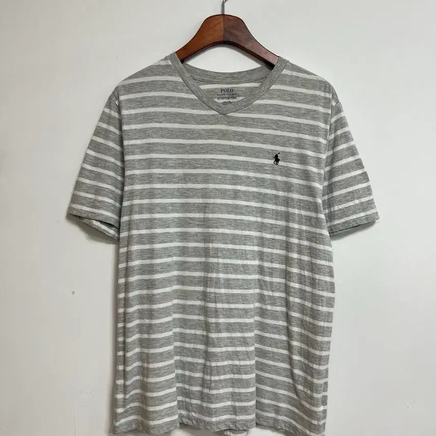 [BUNJANG] Polo Ralph Lauren Striped V-Neck T-Shirt - Size M / 폴로 랄프로렌 스트라이프 브이넥 티셔츠