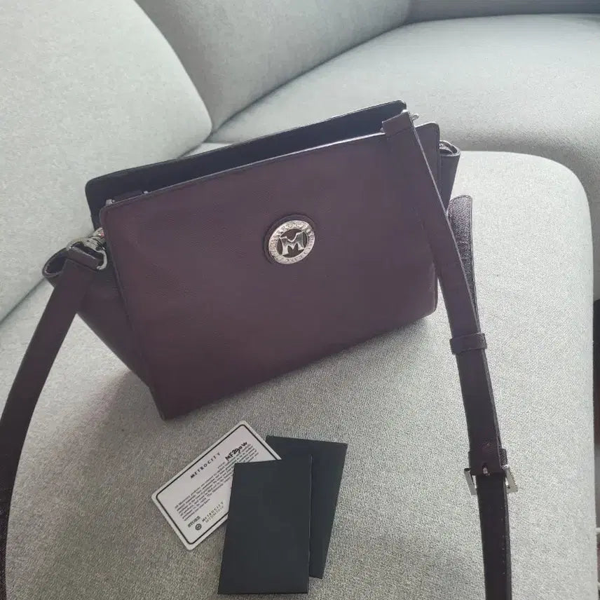 [BUNJANG] Metsiro City Women's Leather Shoulder Bag Burgundy / 메트로시티 여성 가죽 숄더백 버건디