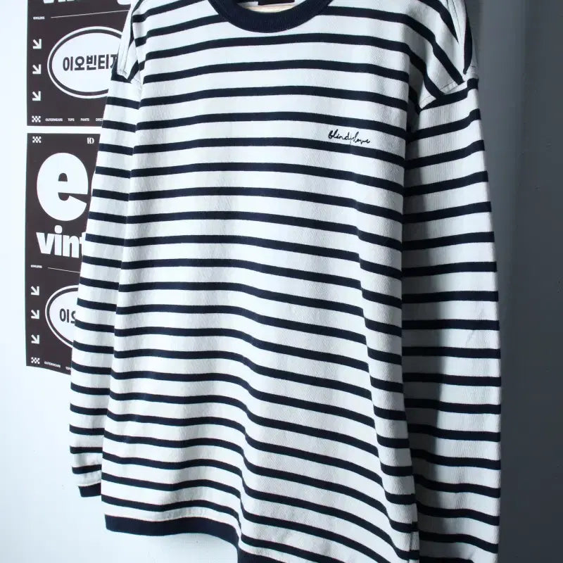 [BUNJANG] Leila Diamond Striped Long Sleeve T-Shirt Navy / (L-XL) 다이아몬드 레이라 긴팔티셔츠 스트라이프 네이비-H35324