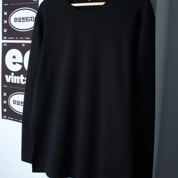 [BUNJANG] Musinsa Standard Long Sleeve T-Shirt Plain Black Poly / (M-L) 무신사 스탠다드 긴팔티셔츠 무지 블랙 폴리-H35327