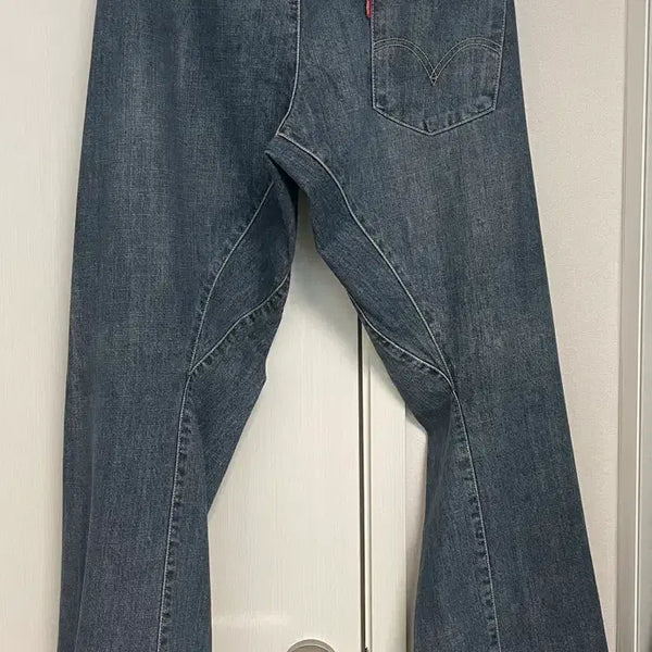 [BUNJANG] Levi's SilverTab Engineered Jeans / 리바이스 신치백 엔지니어드진