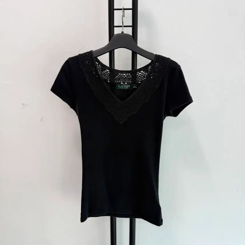 [BUNJANG] Ralph Lauren Black V-Neck Lace Detail Short Sleeve T-Shirt / 정품 RALPH LAUREN 랄프로렌 블랙 반팔티