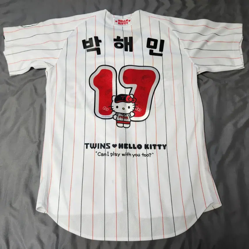[BUNJANG] LG Twins Park Hae-min Hello Kitty Collaboration Jersey (Size 90) / (90) LG트윈스 박해민 헬로키티 유니폼
