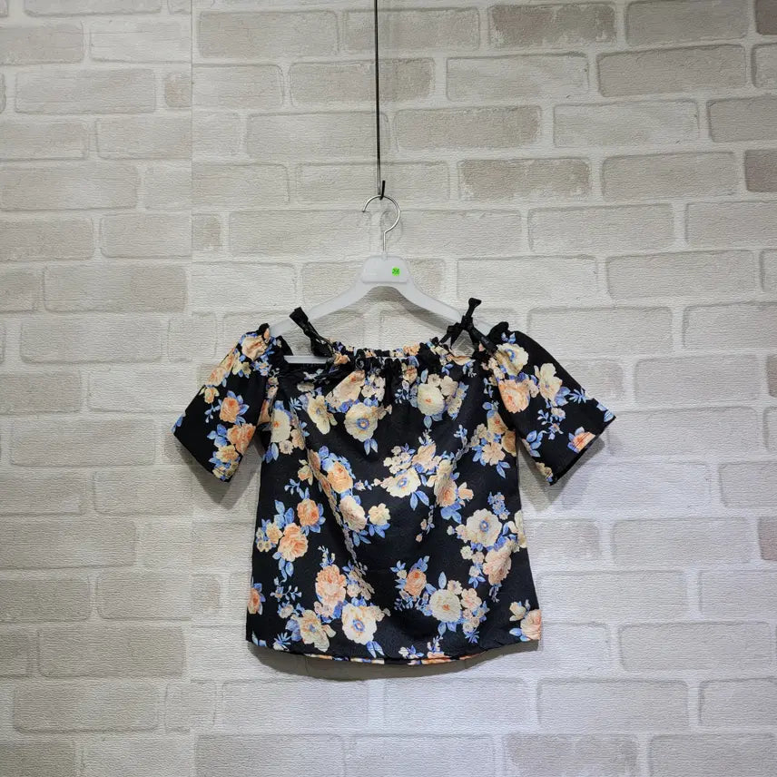 [BUNJANG] Off-the-Shoulder Top Size 55 / ㅊ266 오프숄더 55