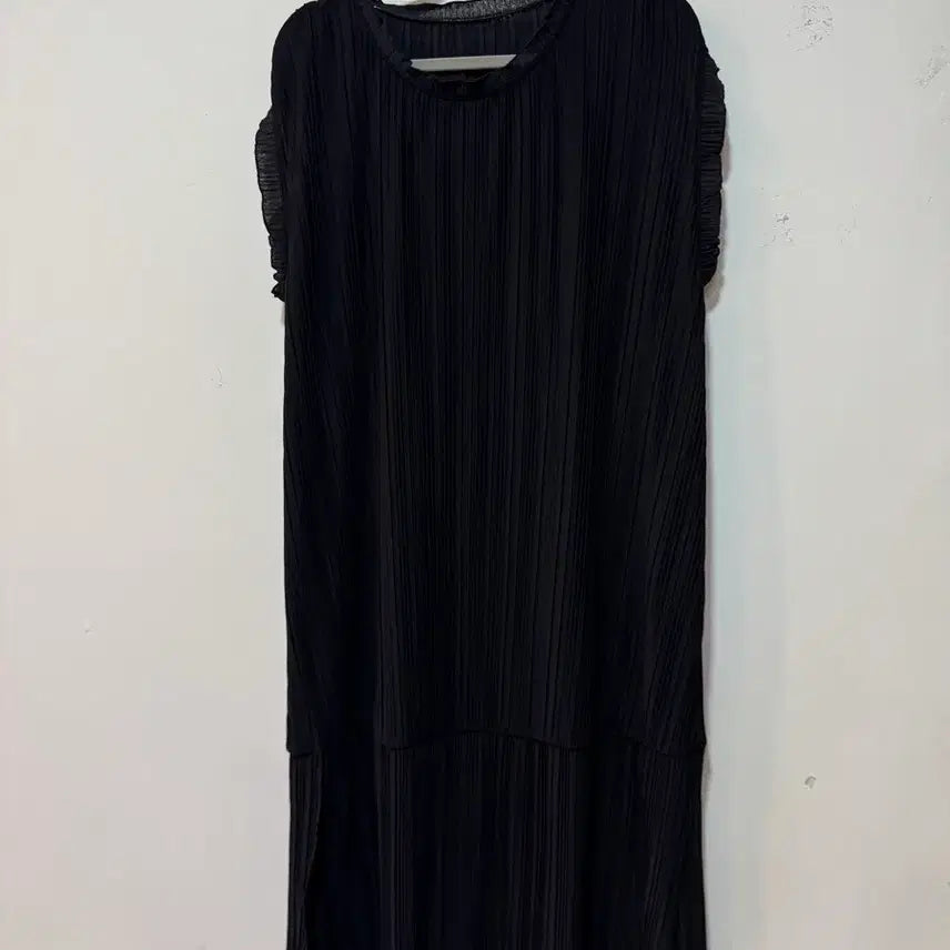 [BUNJANG] WM+ Black Pleated Dress Size 95 / WM+ 블랙 플리츠 원피스 95