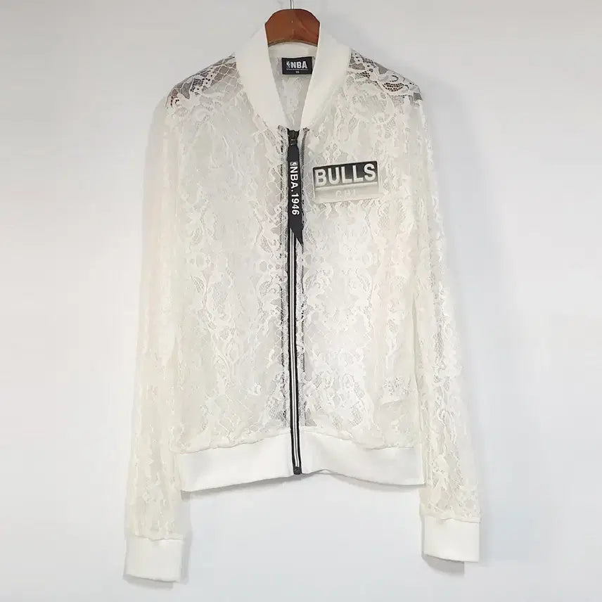 [BUNJANG] NBA Chicago Bulls Lace Blouson Jacket XS / NBA 시카고불스 레이스 블루종 XS