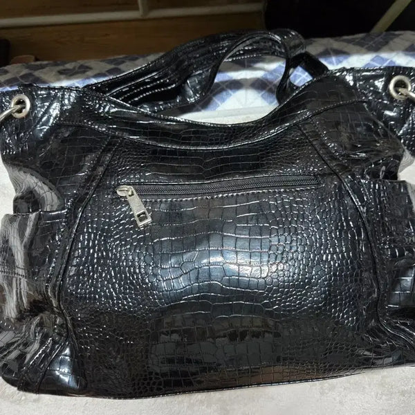 [BUNJANG] Black Crocodile-Pattern Shoulder Bag / 악어무늬 숄더백 블랙