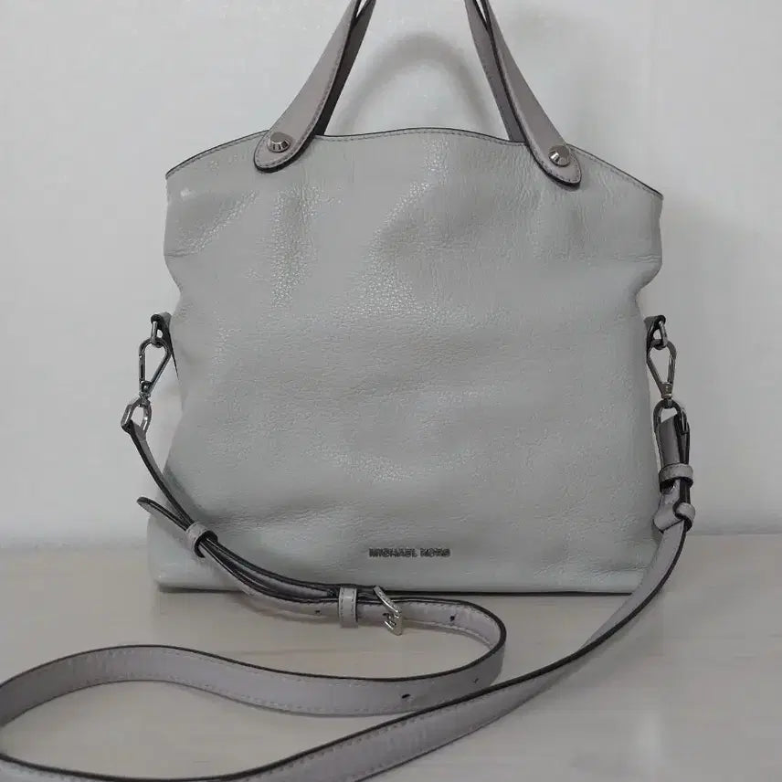 [BUNJANG] Michael Kors Leather Shoulder Bag / 마이클코어스 가죽 숄더백