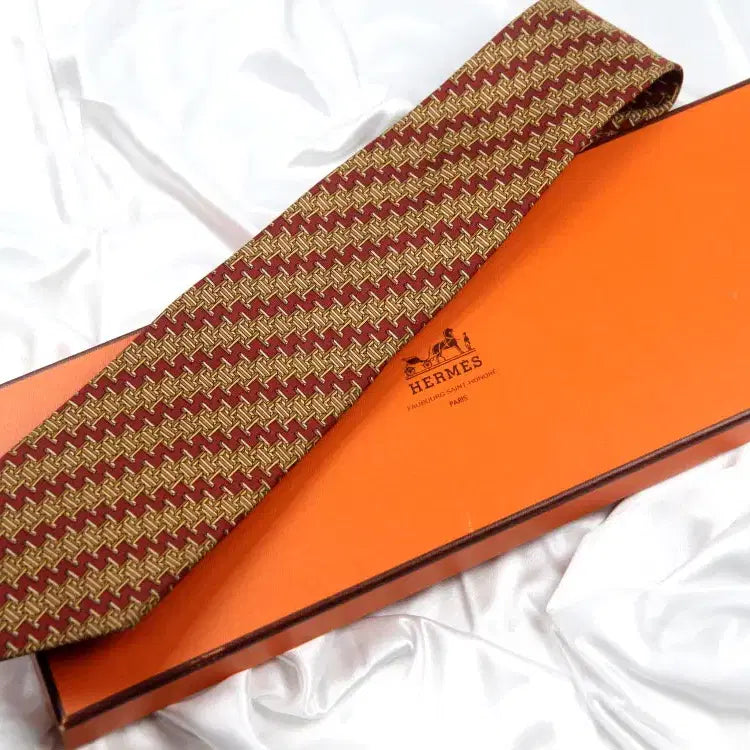 [BUNJANG] Hermes 8.3cm 'A' Grade H Motif Silk Necktie / 에르메스 8.3cm A등급 H모티브 명품넥타이