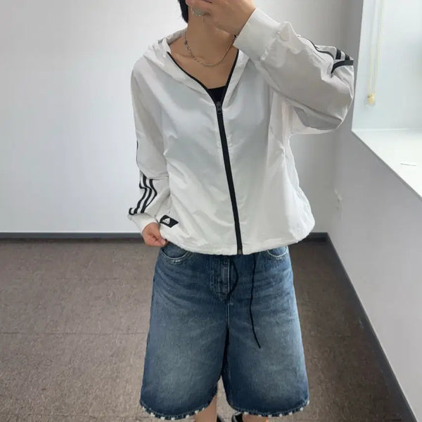 [BUNJANG] Adidas Black Track White Cropped Windbreaker / Adidas 아디다스 블랙 트랙 화이트 크롭 바람막이