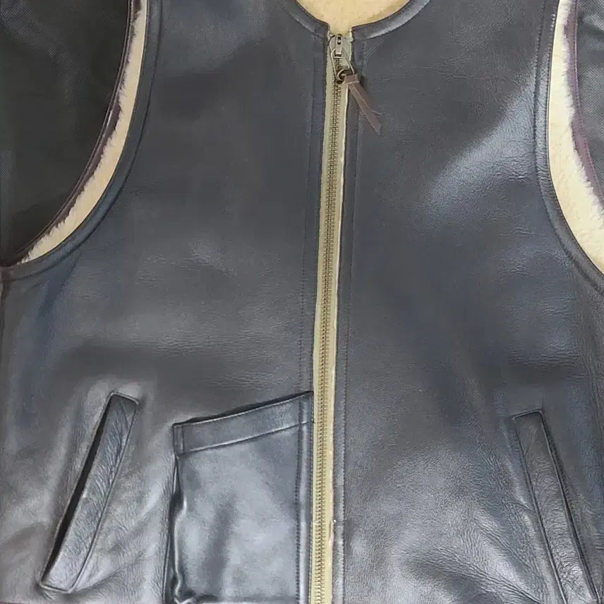 [BUNJANG] Blackout Mutton Leather Vest XL / 블랙아웃 무톤 베스트 가죽 레더 xl