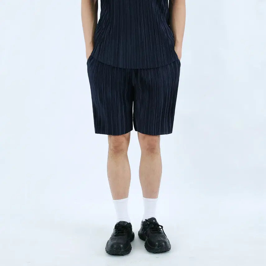[BUNJANG] ROLF Men's Pleated Summer Half Pants / 롤프 남성 남자 플리츠 여름 반바지 하프팬츠 데일리 오버핏 편한 가벼운 주름 팬츠