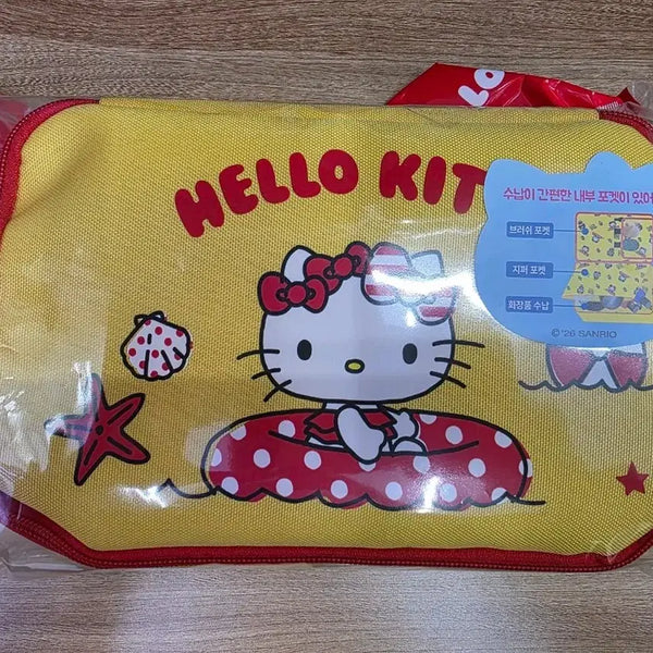 [BUNJANG] 7-Eleven 70th Anniversary Hello Kitty Beauty Pouch / 세븐일레븐 창립기념 헬로키티 뷰티파우치