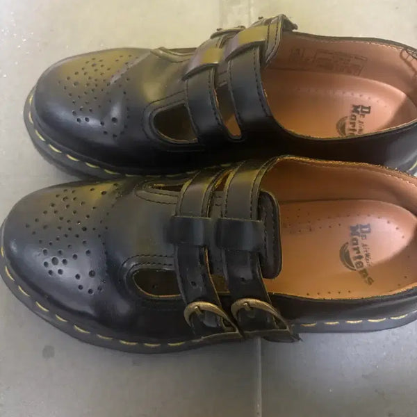 [BUNJANG] Dr. Martens 8065 Mary Jane Shoes / 마지막 할인) 닥터마틴 8065 메리제인 230 최저가