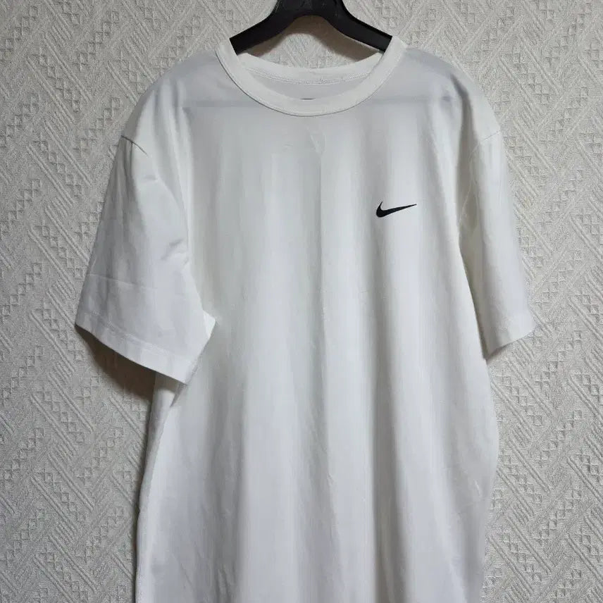 [BUNJANG] Nike Basic Logo Short Sleeve T-Shirt / 나이키 기본 로고 반팔셔츠