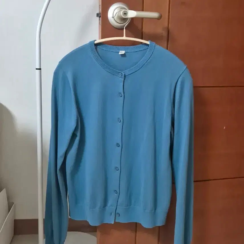 [BUNJANG] Uniqlo Cobalt Blue Cardigan / 색상 예쁜 유니클로 가디건