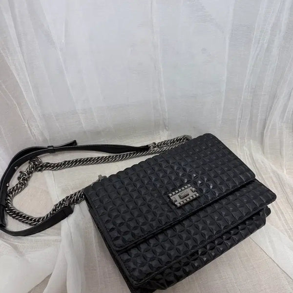 [BUNJANG] DECKLE Stud Quilting Chain Shoulder Bag Black / 덱케 스터드 퀄팅 체인 숄더백 블랙