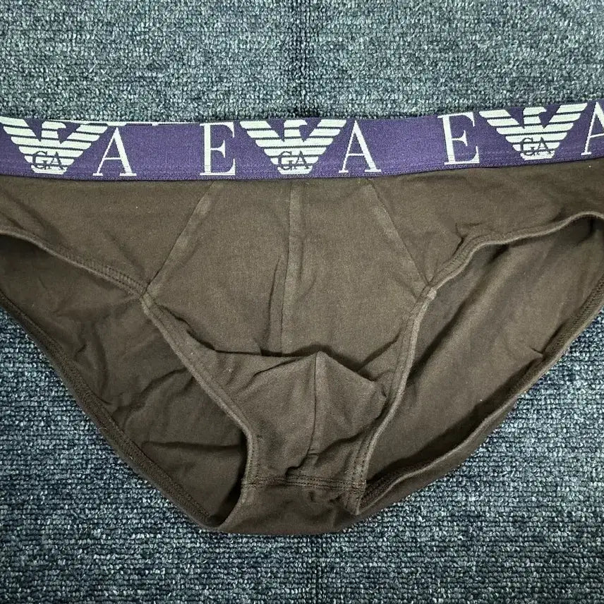 [BUNJANG] Emporio Armani Men's Triangle Briefs / 엠포리오 아르마니 남자 삼각 속옷 판매/드로즈/남자팬티/바디프로필