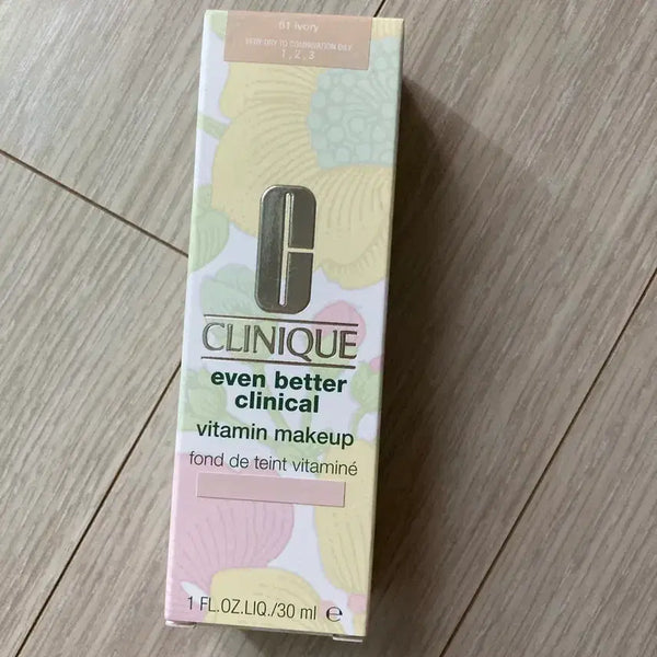 [BUNJANG] Clinique Even Better Clinical Vitamin C Makeup Foundation 61 Ivory / 크리니크 이븐베터 크리니컬 비타민 메이크업 61 아이보리 파운데이션
