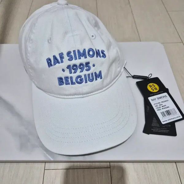[BUNJANG] Raf Simons 1995 Belgium Cap White / 라프시몬스 1995 벨기에 볼캡 화이트.정품 새상품